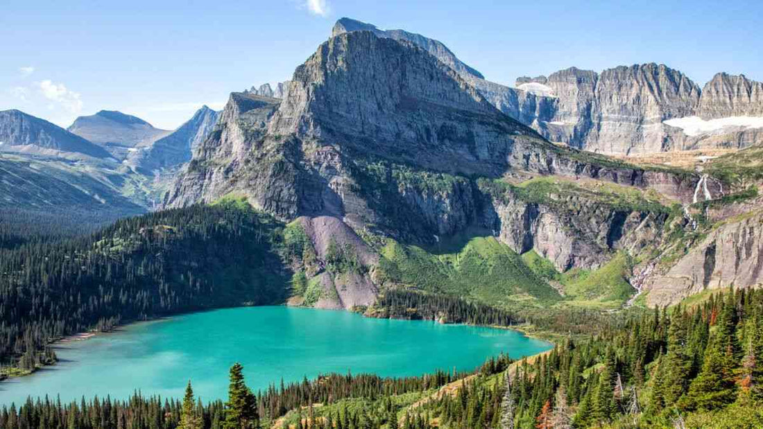 Camping in the Mountains - Guide for Outdoor Enthusiasts