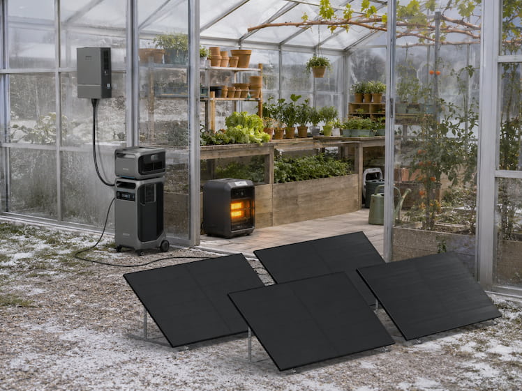 How to heat a greenhouse with solar panels