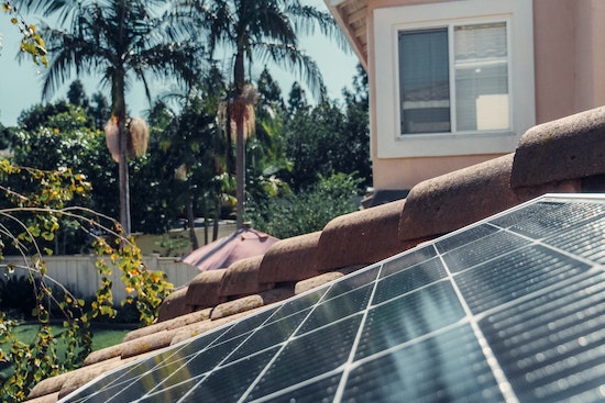 Empowering Adventures: How to Choose Between Portable Power Station vs Solar Generator?