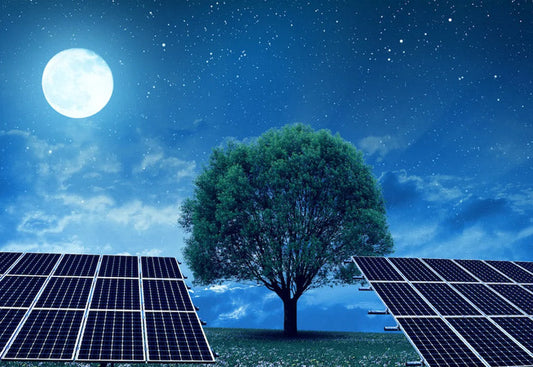 Debunking the Myths: Do Solar Panels Work at Night?