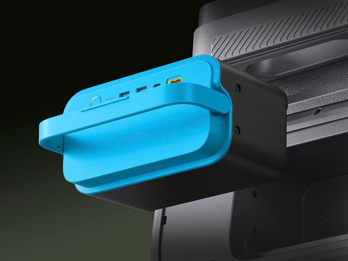 Anker EverFrost Portable Cooler 30 with New 299Wh Battery, Powered by AC/DC/Solar